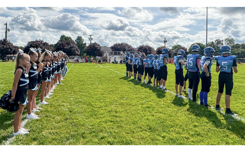 Cheer & B Team on the field